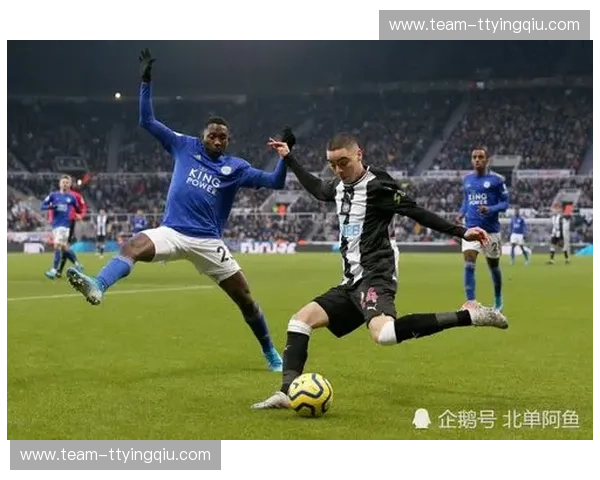 狐狸城的欧战雄心与东欧铁骑的碰撞：莱斯特城vs柔亚，一场关于荣耀与坚守的绿茵史诗